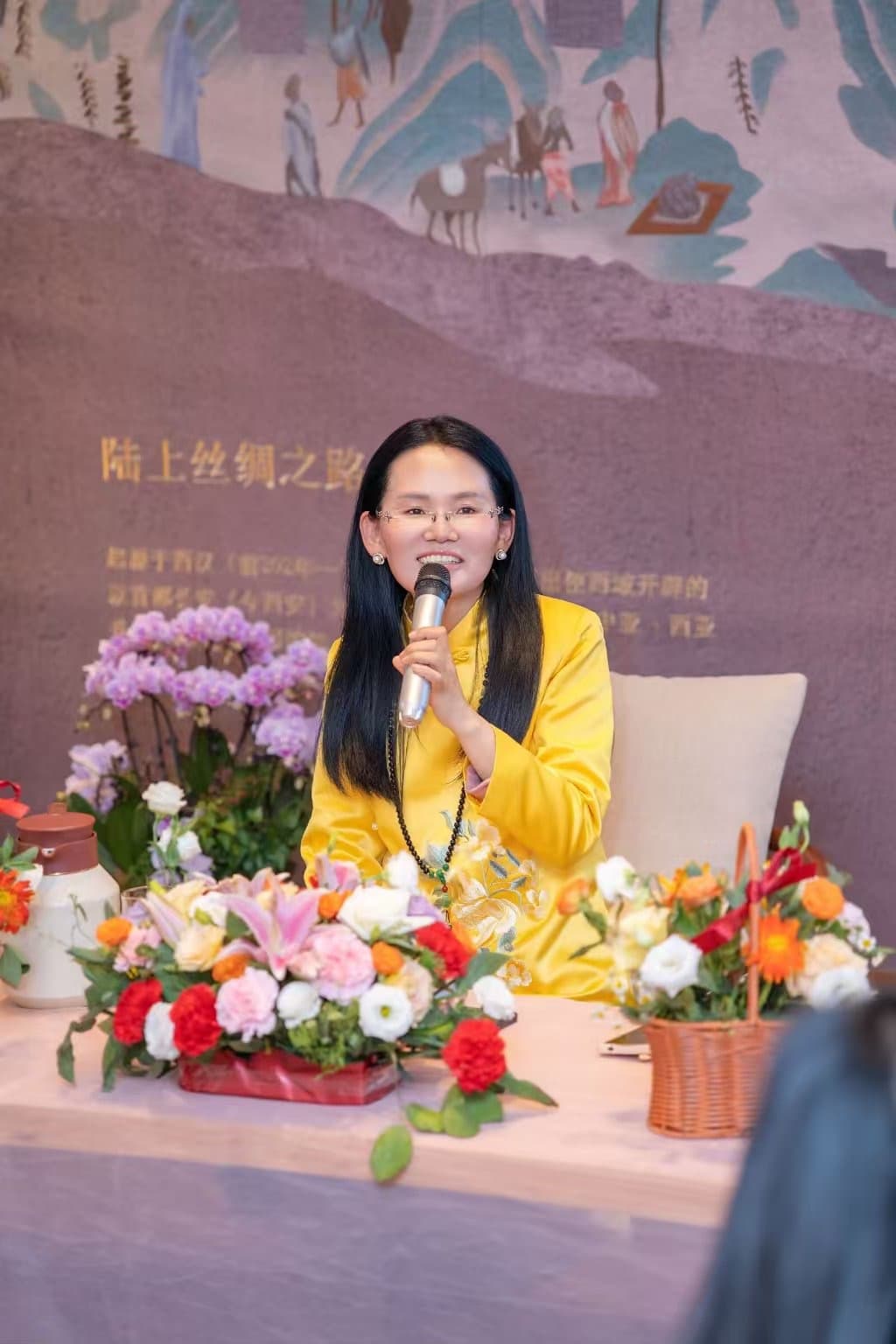Dr. Ma leading a session